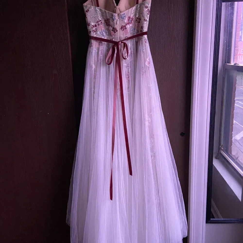 Willowby by Watters Everheart wedding gown, size 0 - Picture 13 of 14